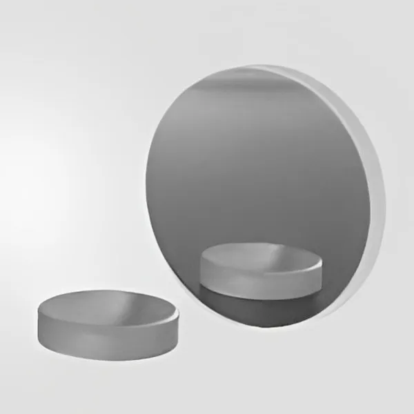 Flat silver mirrors of different sizes